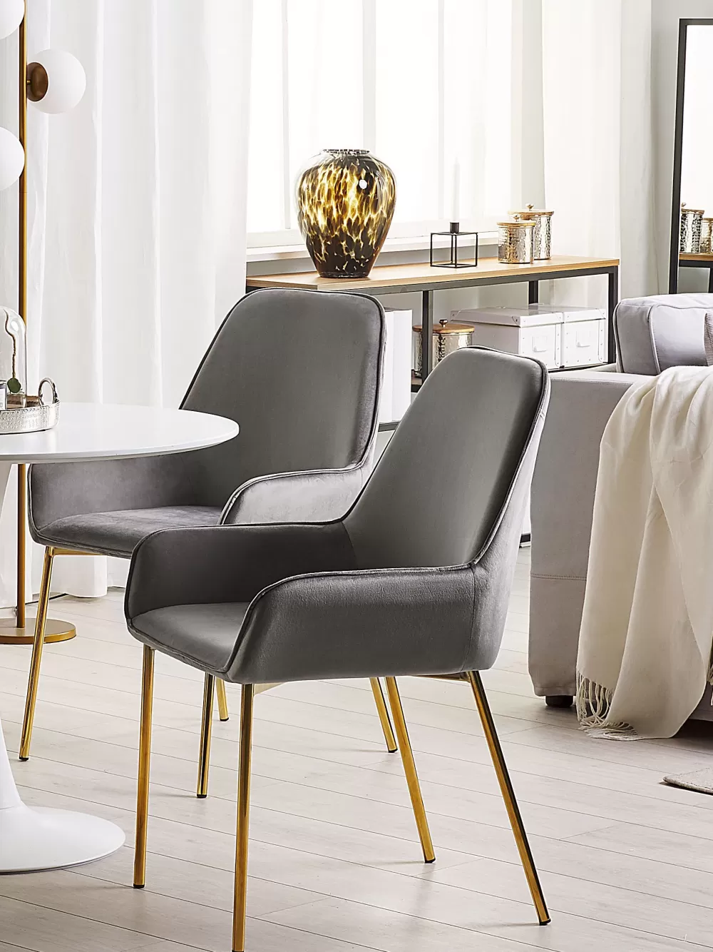 Beliani - Coppia di Poltrone Loverna in Velluto Grigio Morbido, Design Moderno con Rivestimento Opaco per Salotto