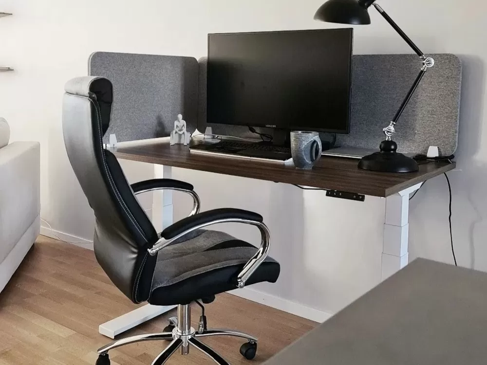 Elegante Sedia Design Beliani in Tonalità Grigio Formula - Comfort Moderno per il Tuo Spazio Abitativo